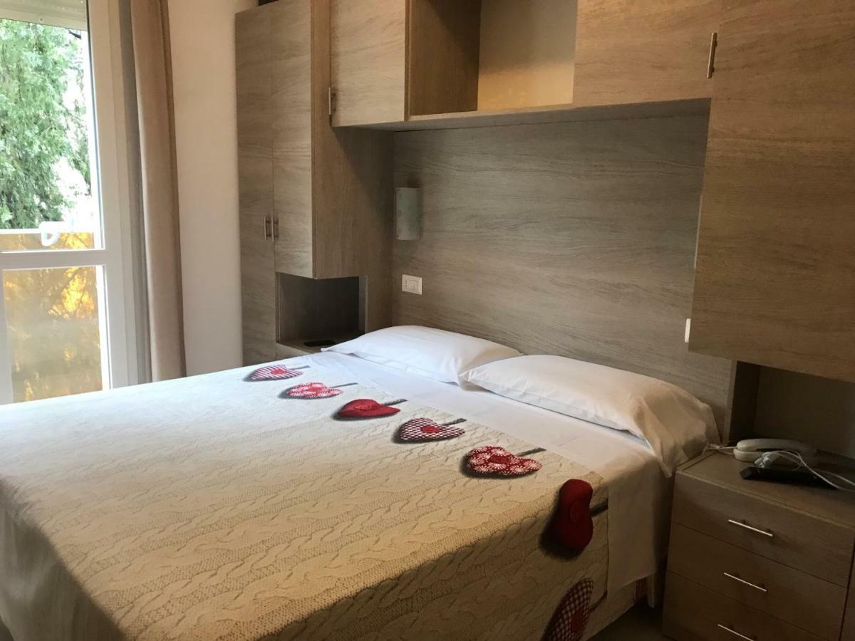 Hotel Villa Enea Cattolica Exteriér fotografie